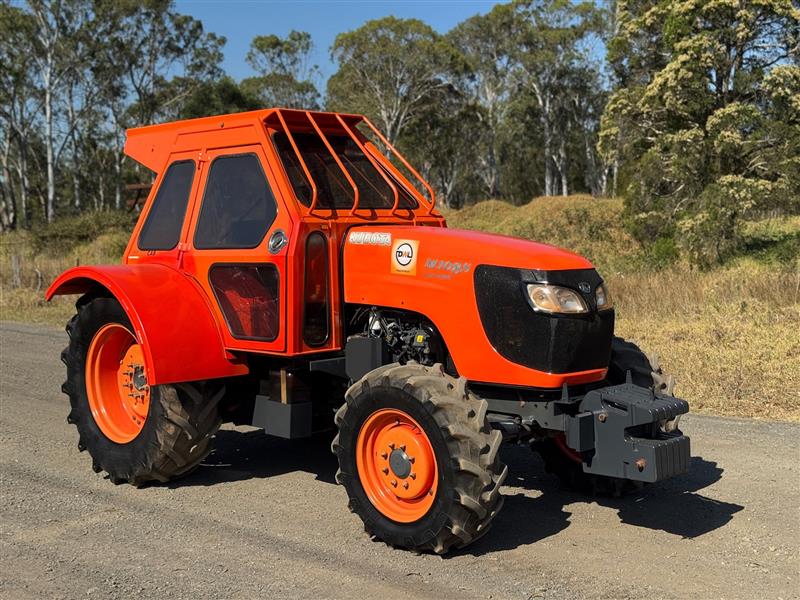 Kubota M108S 4wd FWA A/C cab tractor