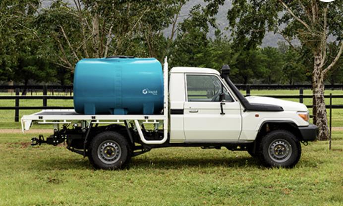 Photo 1. Rapid Spray transport tanks spray equipment