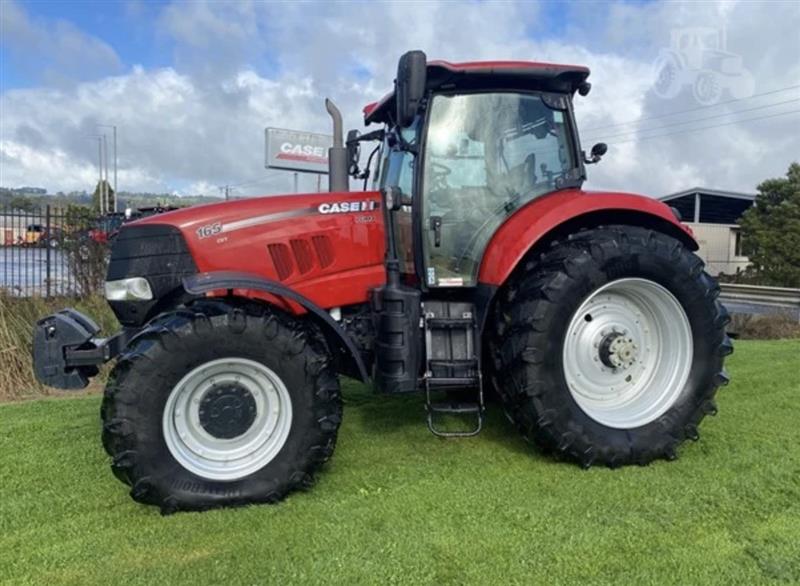 Case IH Puma 165 tractor