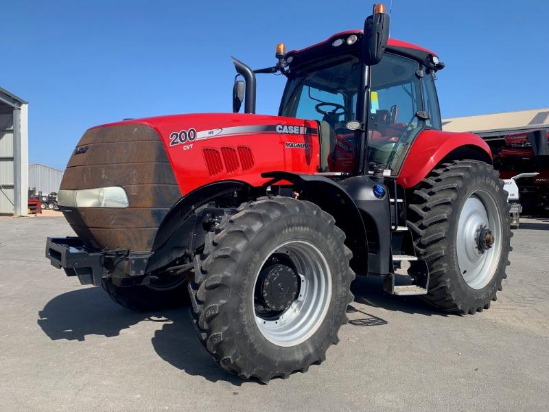 Case IH Magnum 200 CVT tractor