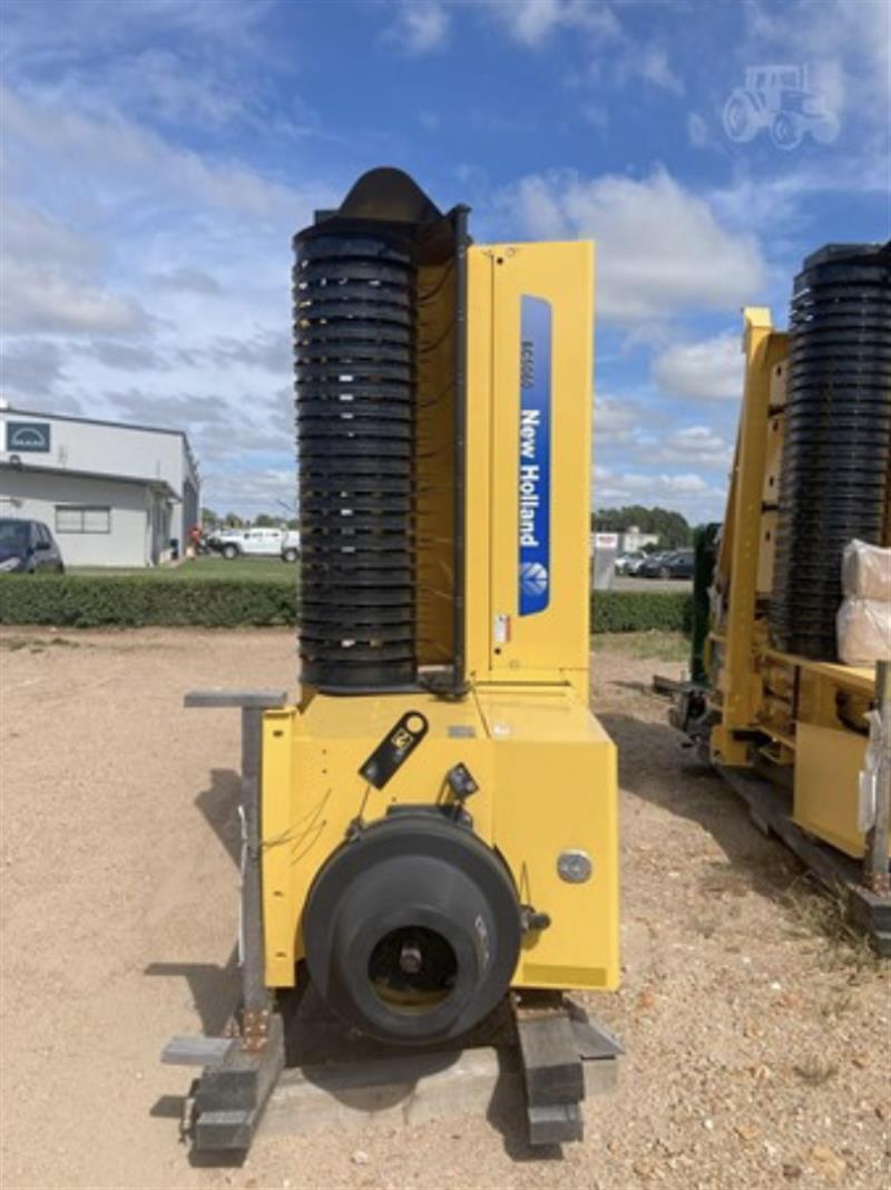 New Holland BC5070 small square baler