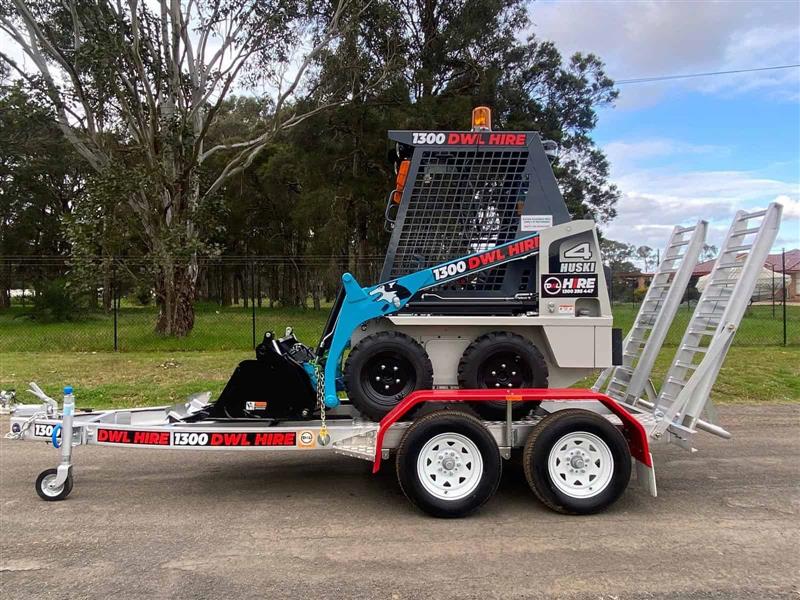 Toyota 4SDK4 mini tight access skid steer loader