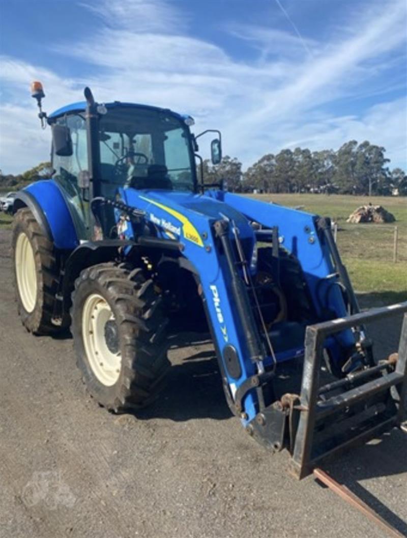 Photo 1. New Holland T5.115 tractor