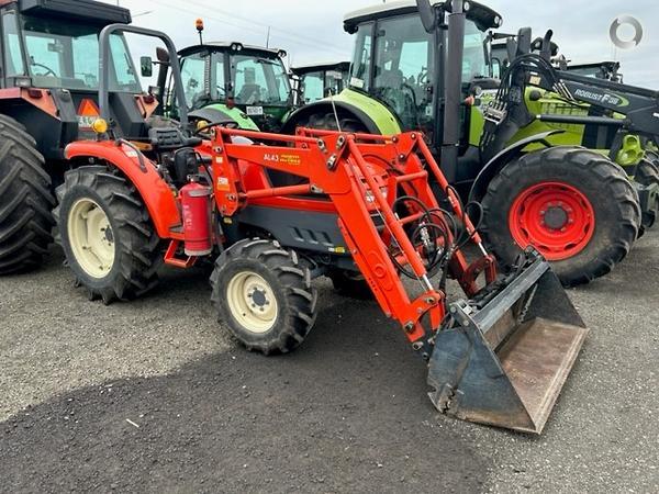 Photo 1. Daedong Kioti EX 45 HST tractor