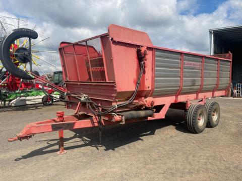 Photo 1. Buckton SD130 feedout wagon