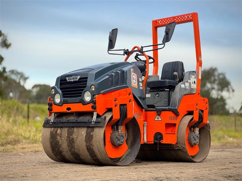 Hamm HD12 2.54T vibrating roller