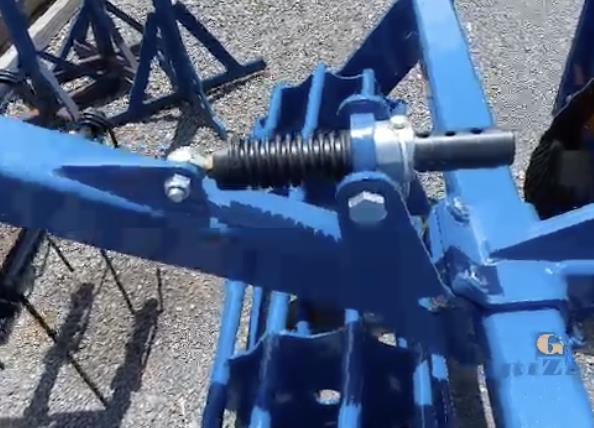 Grizzly WTR06 wheel track renovator