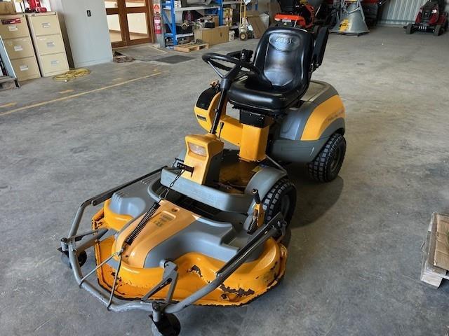 Stiga Park Pro 25 front mower