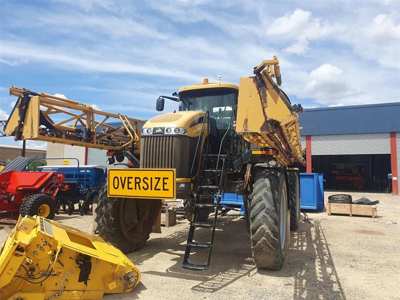Croplands Rogator 1386 self propelle...