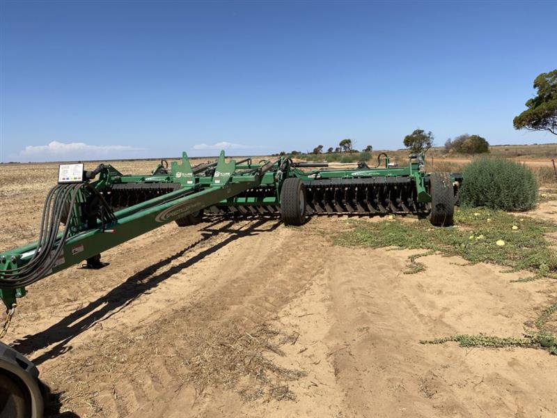 Photo 1. K-Line 2995P Power Flex Speed Tiller