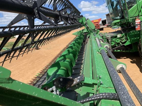 John Deere 640D harvester front