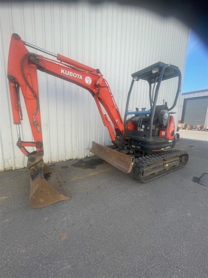Kubota U25-3 mini excavator