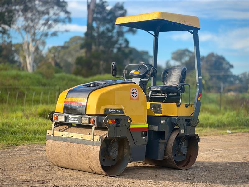 Dynapac CC1200 2.6T dual smooth drum articulated roller