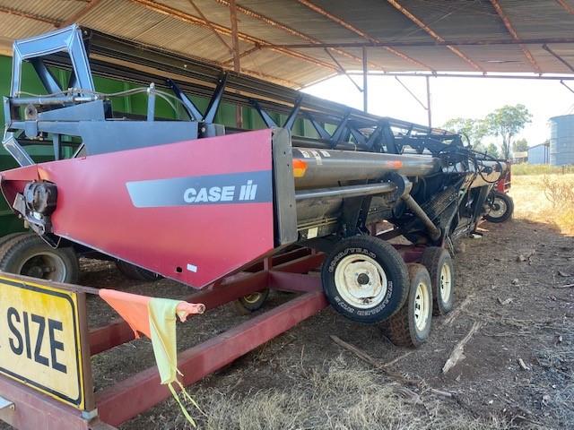 Photo 1. Case IH 2042 harvester front
