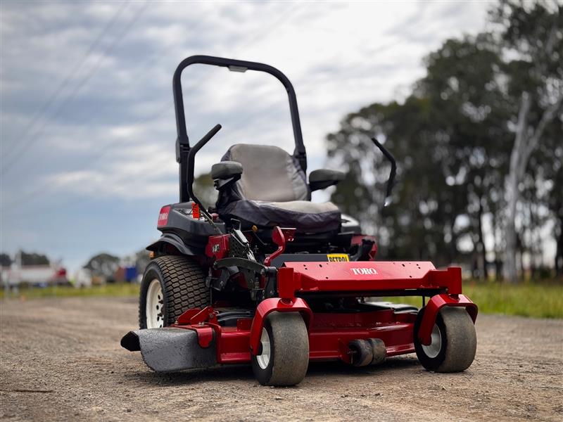 Toro ZMaster Petrol Commercial zero ...