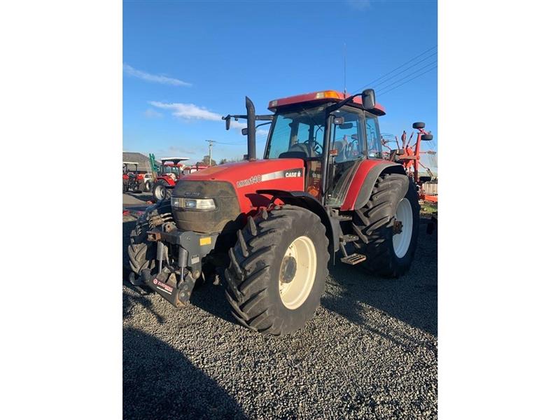 Photo 1. Case IH MXM140 tractor
