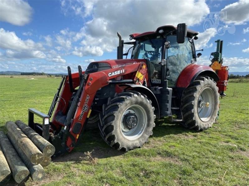 Photo 1. Case IH Puma 125 tractor