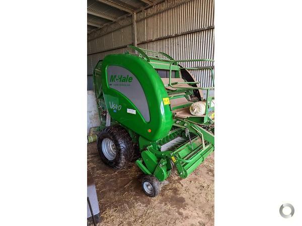 Photo 1. McHale V640 round baler