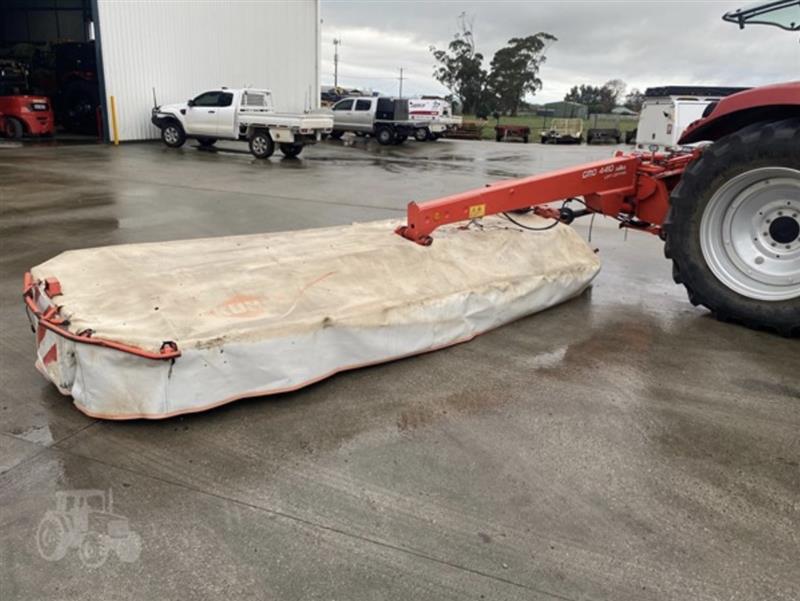 Kuhn GMD4410 hay mower