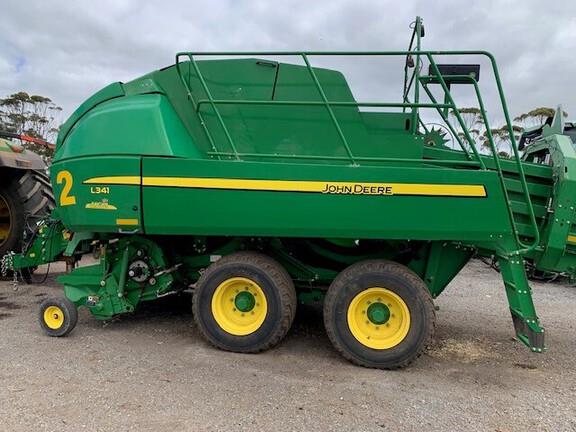 John Deere L341 square baler