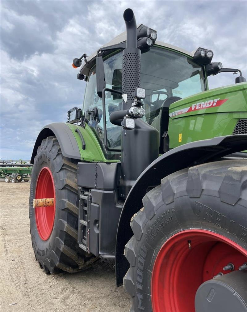 Fendt 933 Gen7 tractor