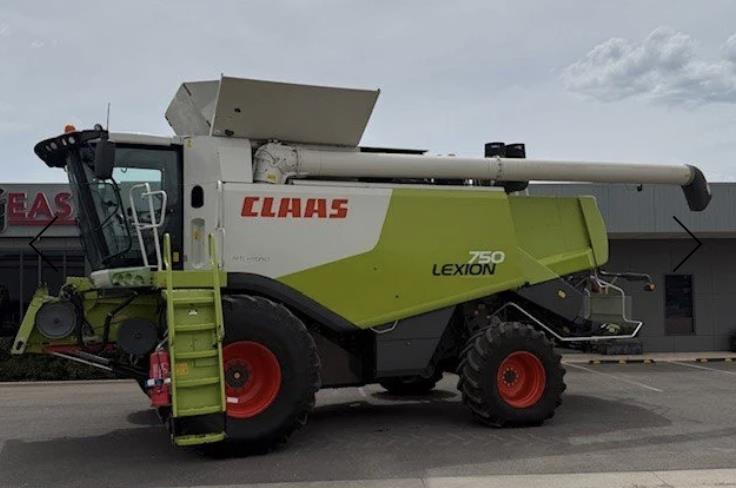Claas Lexion 750TT combine harvester