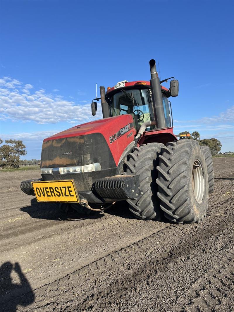Photo 1. Case IH Steiger 500 tractor