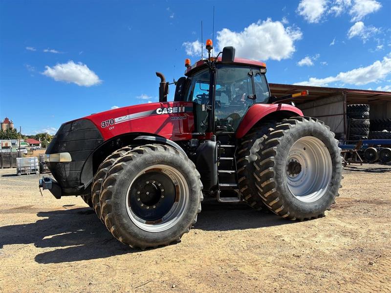 Case IH 370 CVT tractor