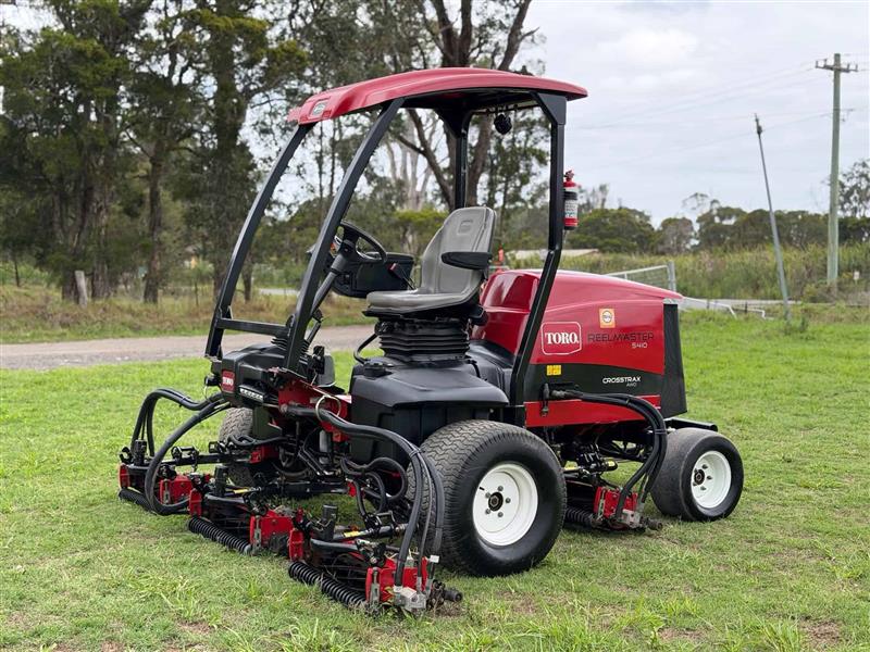 Toro Reelmaster 5510 Cross Trax AWD reel cylinder fairway diesel mower