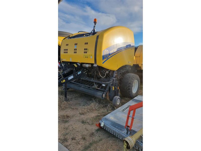 New Holland RB150 round baler