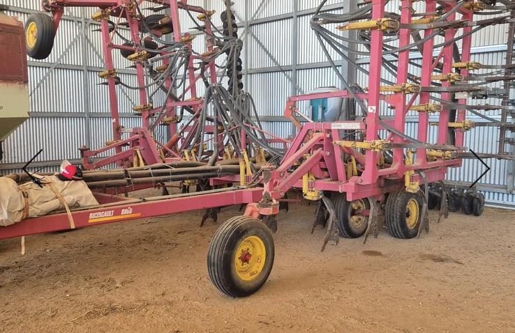 Bougault 8800 bar & alfarm 8 tonne box airseeder
