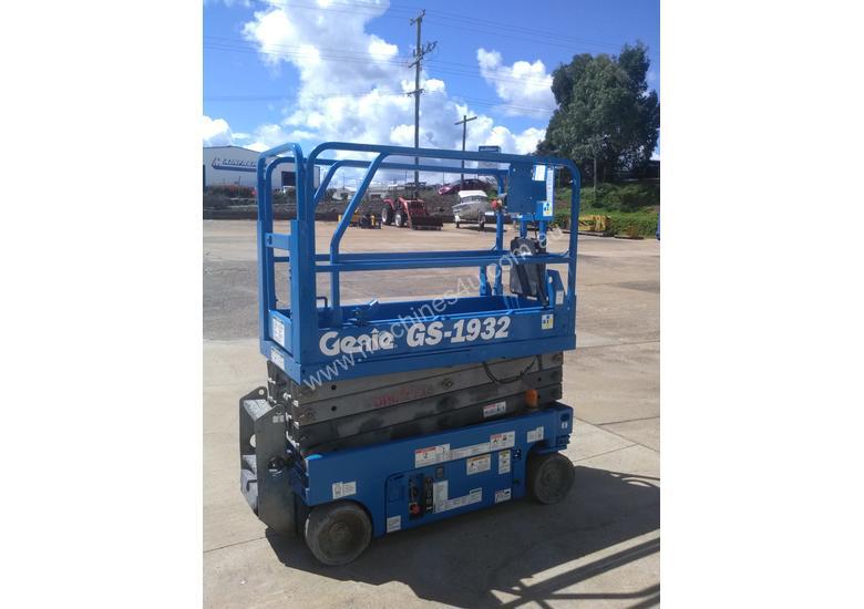 Genie GS1932 Scissor Lift, Telehandlers Fork Lifts Genie QLD Power