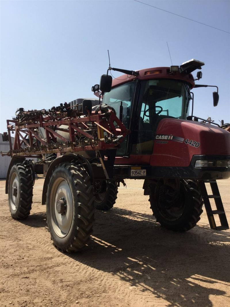 Case IH 4420 PATRIOT self prpelled sprayer, Sprayers & Equipment Case