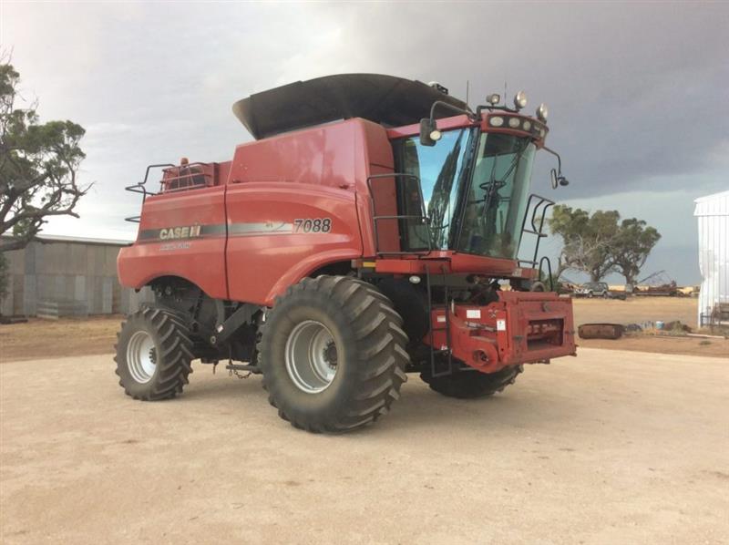 Case IH 7088 combine harvester, Harvesters Case IH VIC Power Farming