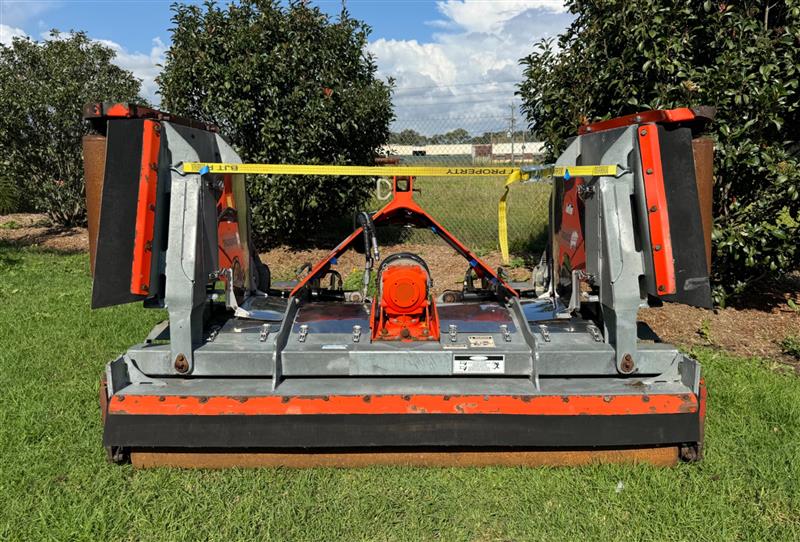 Howard Condor RLM 350 slasher