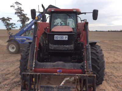 Photo 3. Case IH PUMA 195 tractor