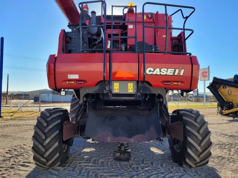 Case IH 6140 Axial Flow combine harvester, Harvesters Case IH WA