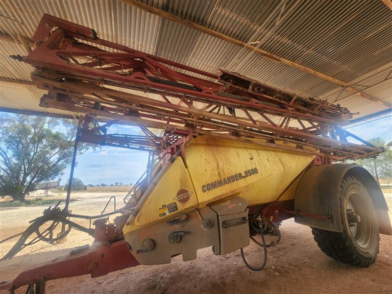 Photo 3. Hardi 8536 Commander Boomspray
