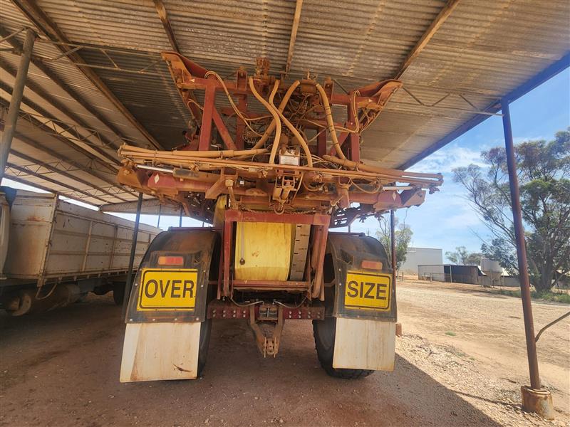 Photo 4. Hardi 8536 Commander Boomspray