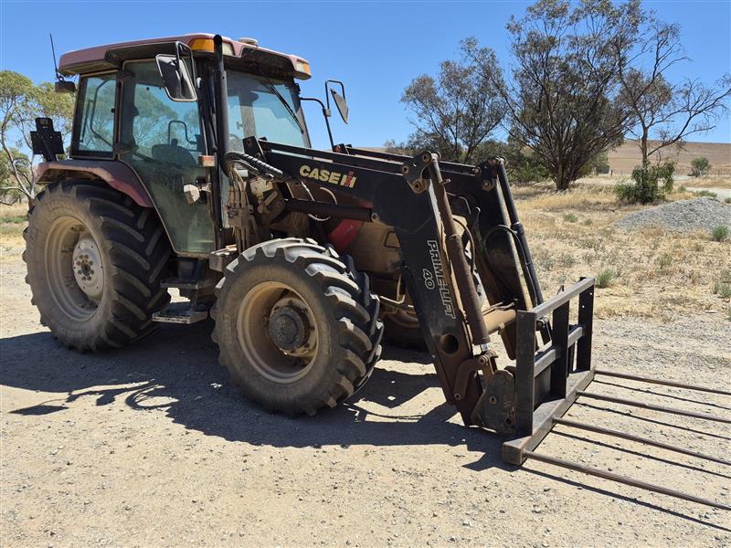 Case IH JXU105 Tractor