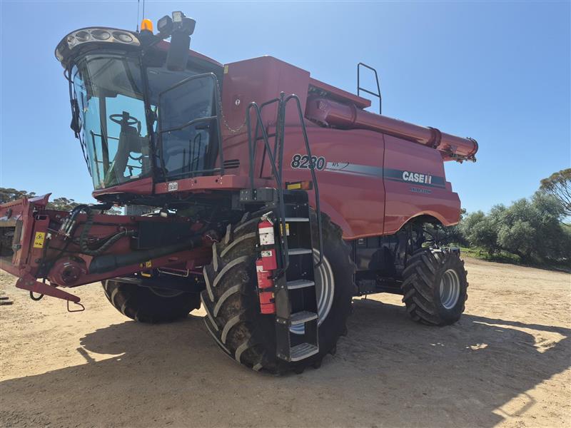 Photo 5. Case IH 8230 Axial Flow Combine