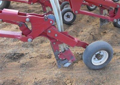 Photo 3. Morris C2 airseeder