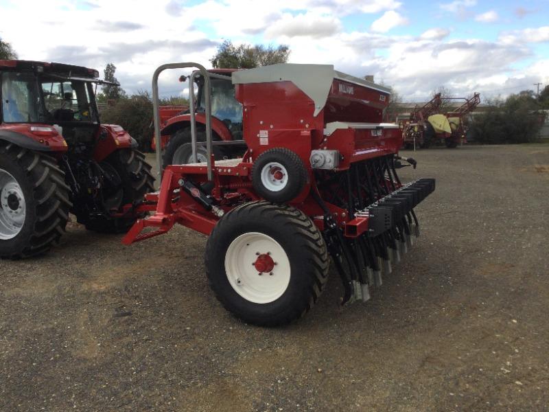 Photo 5. 2023 Williams ATE-20 Seeder