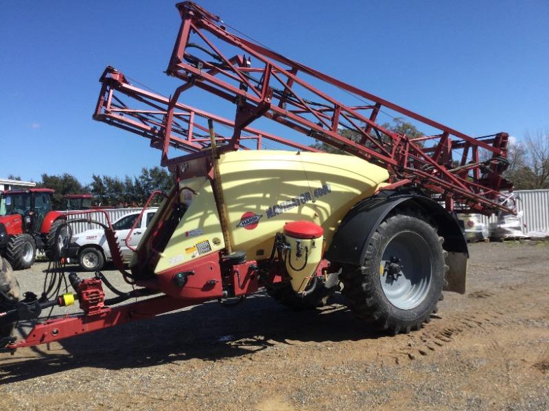 Photo 2. 2012 Hardi Navigator 4024 Boom Sprayer
