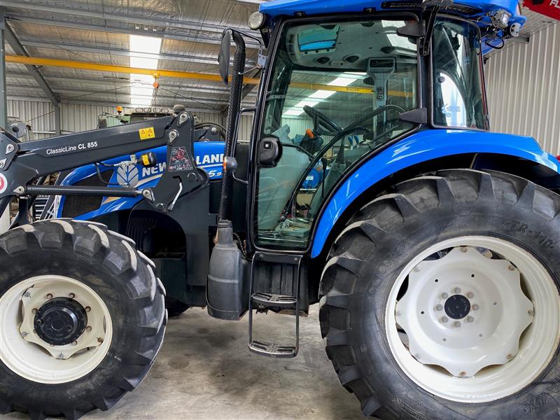 New Holland TD5.90 tractor, Tractors New Holland VIC Power Farming