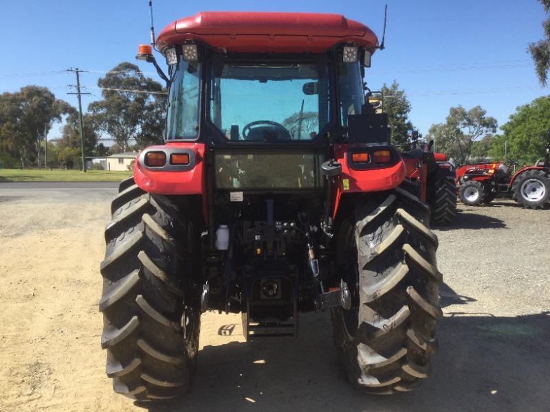 Photo 2. 2020 Case IH Farmall JX110 Tractor