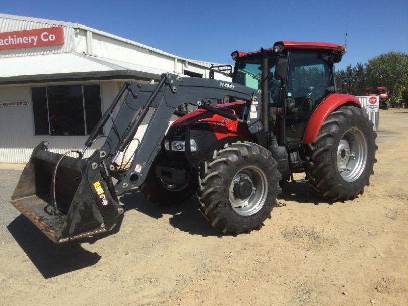 Photo 3. 2020 Case IH Farmall JX110 Tractor