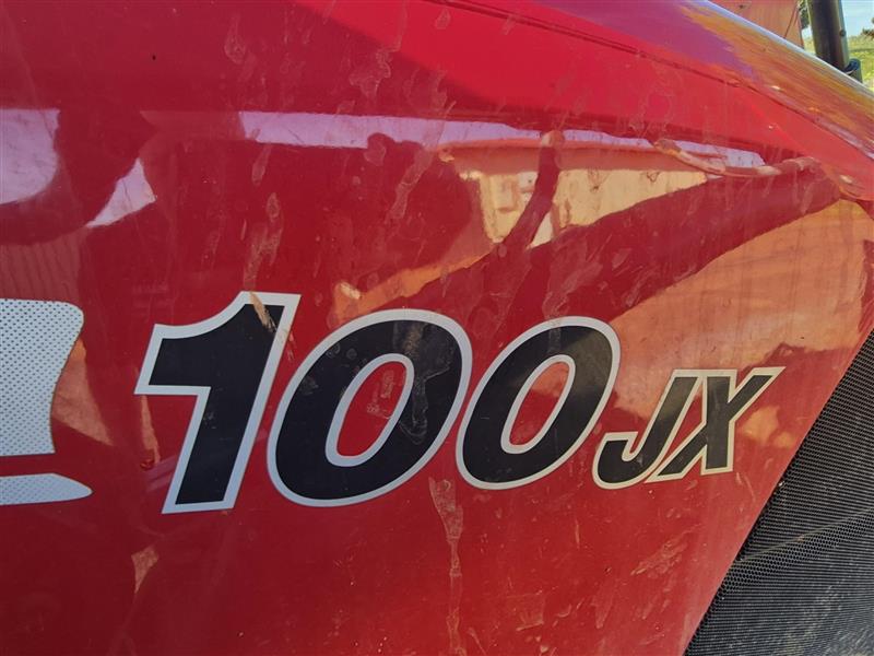 Case IH Farmall JX100 Tractor