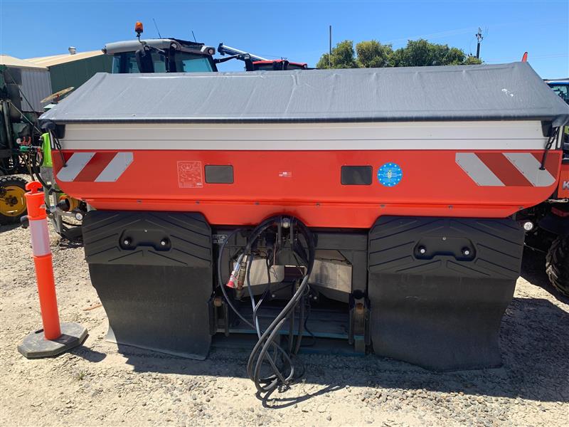 Photo 2. Kubota DSX-W1875 Geospread Isobus Weighing Spreader