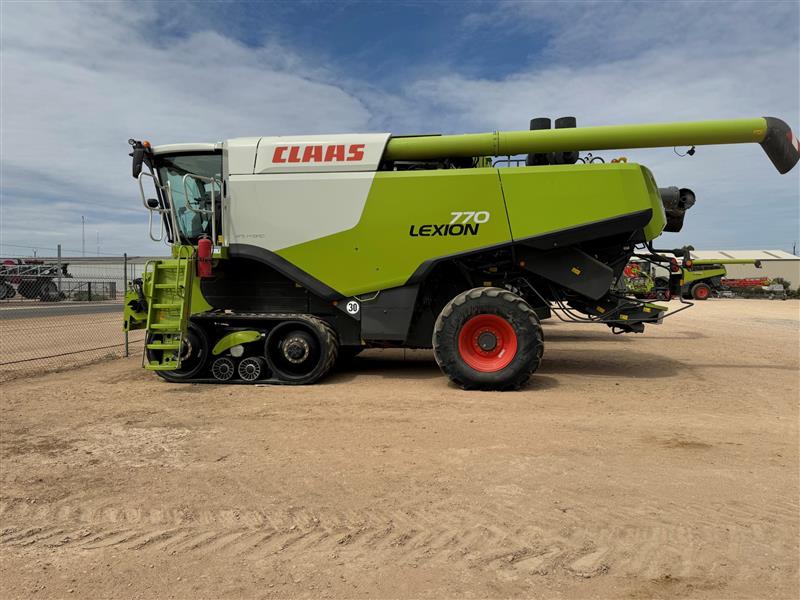 Photo 5. Claas Lexion 770TT combine harvester